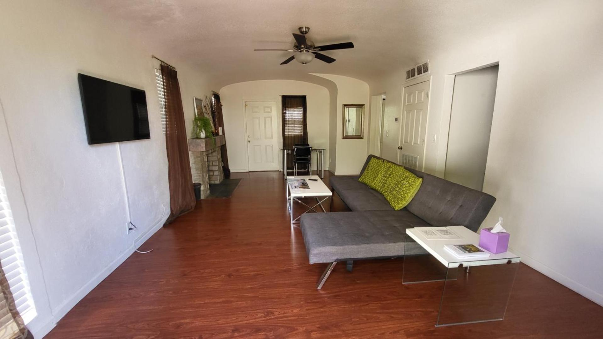 U1 - Entire 2 Bedroom Apt In Dt Phx With Pkg Phoenix Ngoại thất bức ảnh